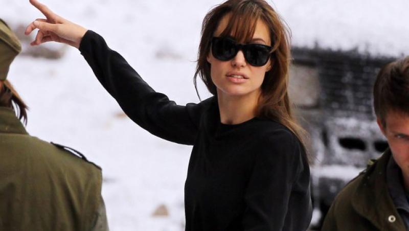 Angelina Jolie a debutat cu scandal