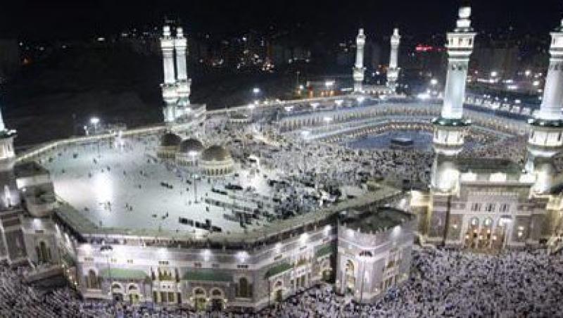 VIDEO! Pelerinaj in ploaie la Mecca