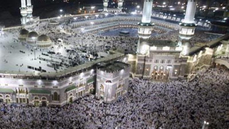 VIDEO! Pelerinaj in ploaie la Mecca