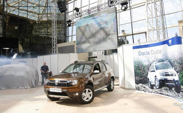 Dacia Duster, printre finalistele competitiei Masina Anului 2011