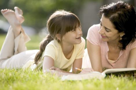 5 modalitati prin care sa iti determini copilul sa iubeasca scoala