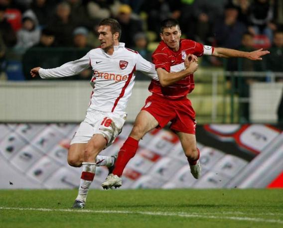 Victoria Branesti - Dinamo 2-4/ "Cainii", la sase lungimi in spatele liderului
