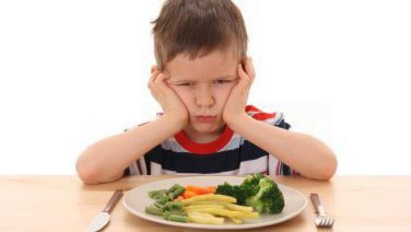 Studiu: Alimentatia stricta ii poate transforma pe copii in mofturosi
