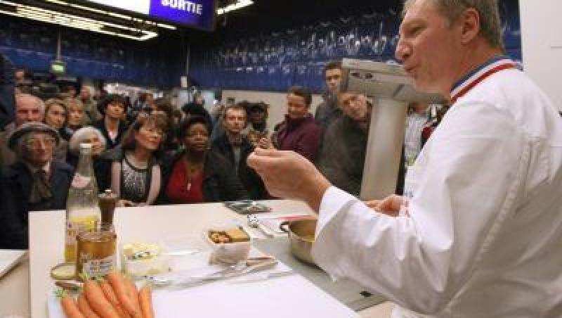 VIDEO! Bucatarie rafinata la metroul din Paris
