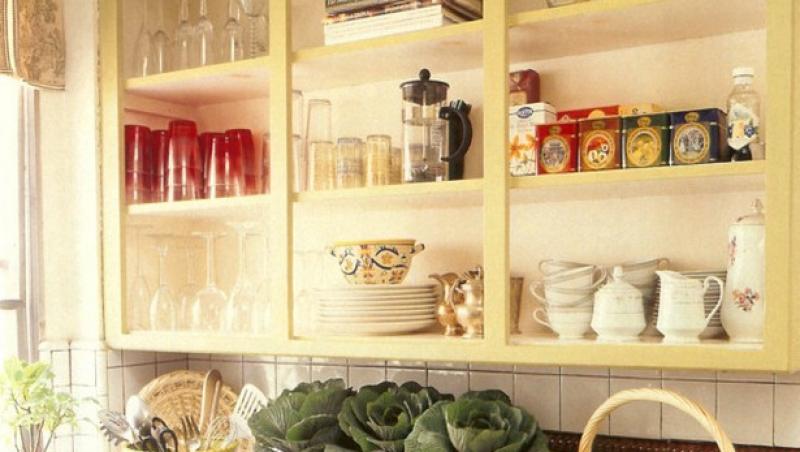 4 idei simple pentru reinventarea dulapurilor din bucatarie