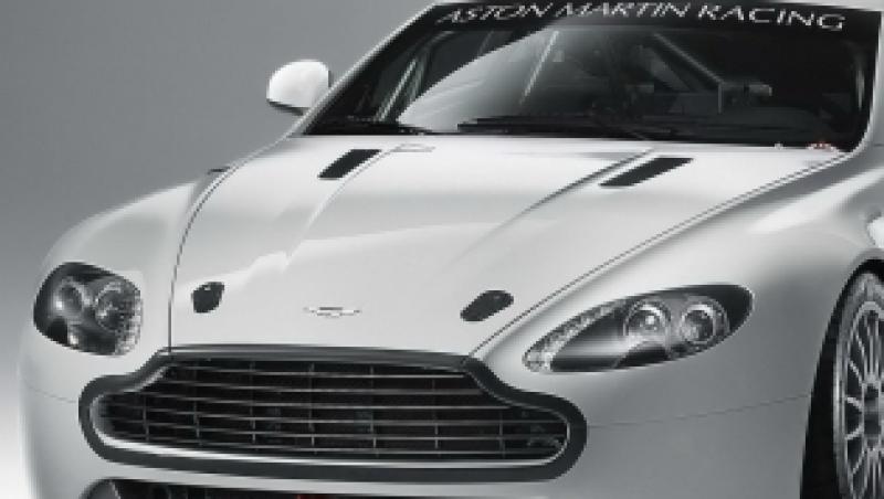 FOTO! Aston Martin de curse