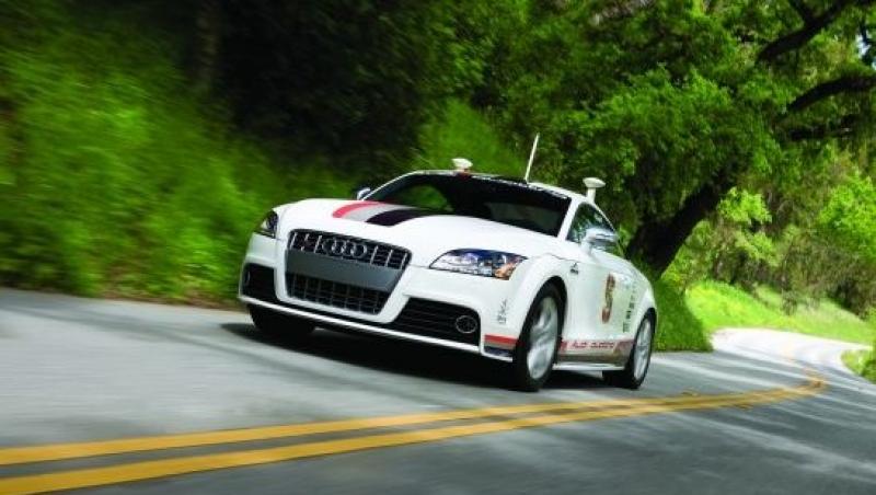 Premiera: un Audi TTS a urcat fara sofer 20 de km pe munte
