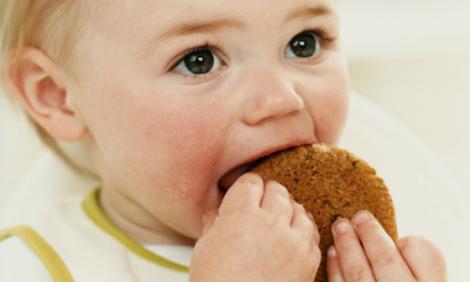 Carbohidrati, zaharuri si alimentatia copilului