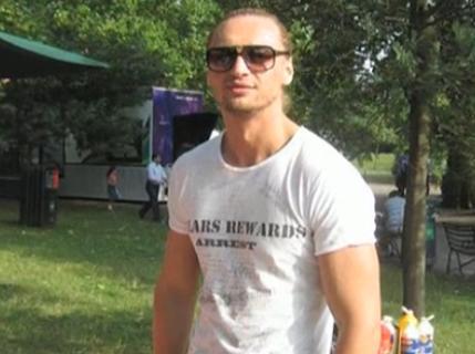 Un roman a fost executat in stil mafiot la Londra