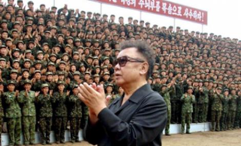 Kim Jong-Il - la concert, Coreea de Nord - in pragul razboiului