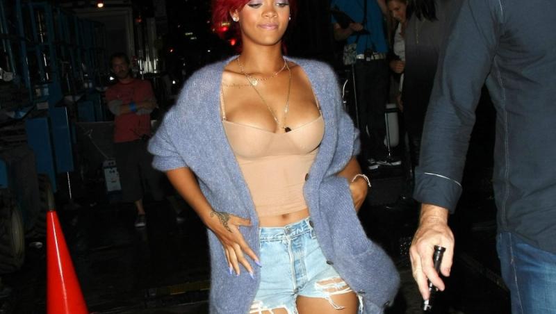 Rihanna vrea sa isi concedieze o parte din staff