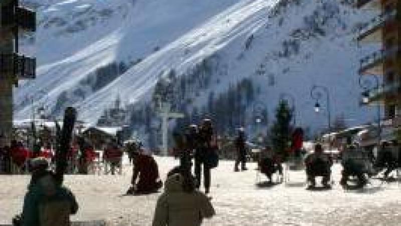 Val d'Isère - locul unde zapada poposeste pana in luna mai