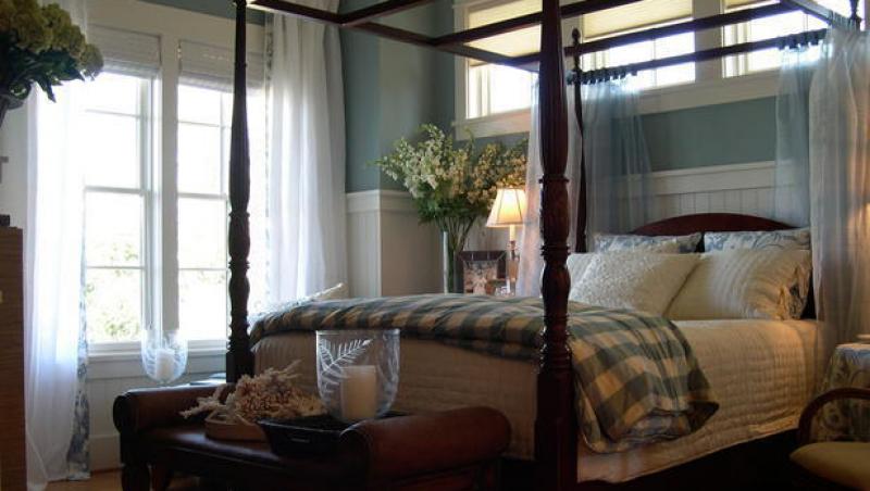Dormitorul in stil frantuzesc rustic
