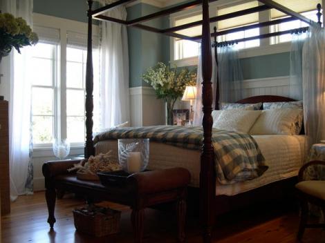 Dormitorul in stil frantuzesc rustic