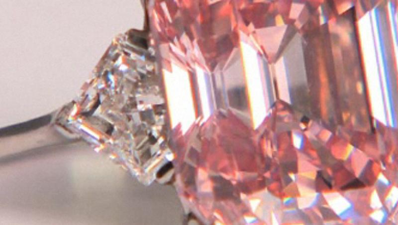 VIDEO! S-a vandut diamantul de 23 de milioane de dolari