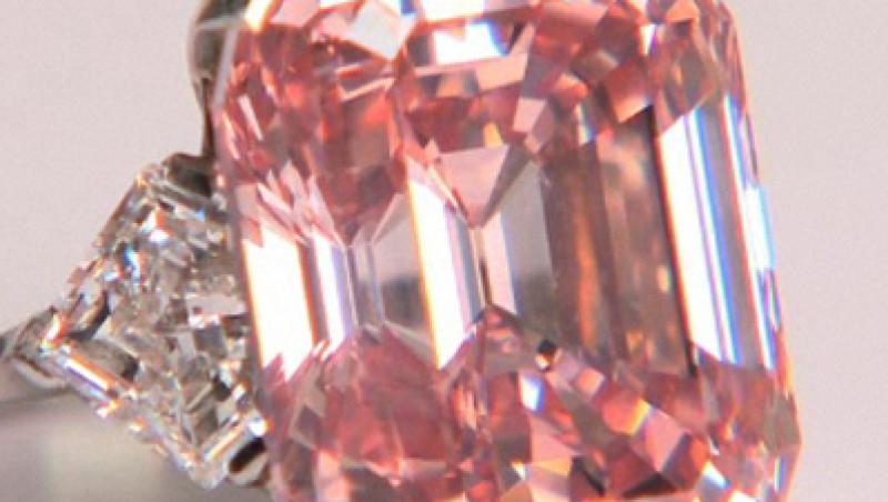 VIDEO! S-a vandut diamantul de 23 de milioane de dolari