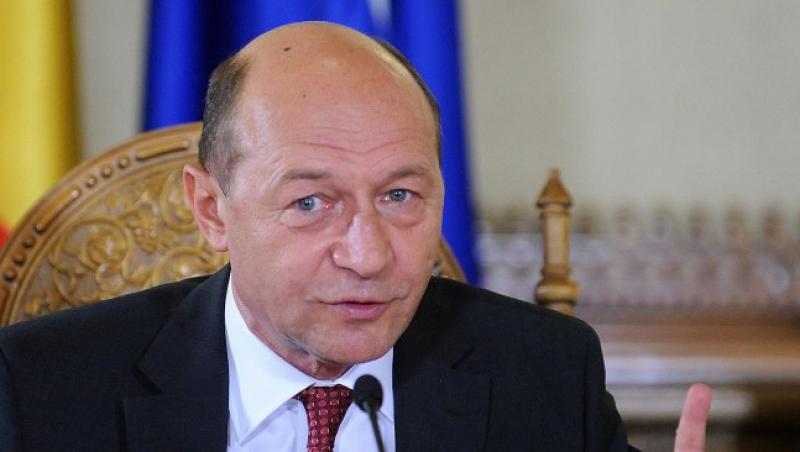 Astazi este ziua lui Traian Basescu. Ce cadou i-ai face?