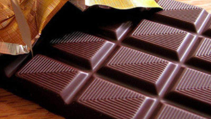 Ciocolata neagra scade colesterolul