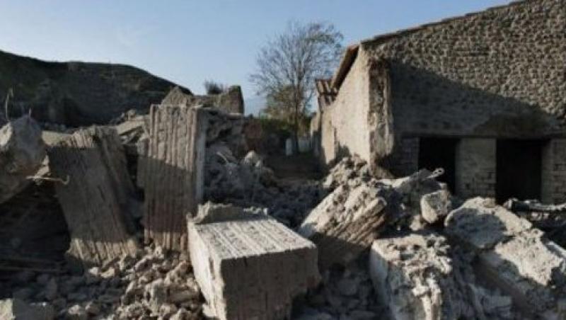 Un monument vechi de 2000 ani din Pompei s-a prabusit