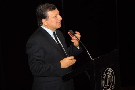 Barroso saluta semnarea acordului privind frontiera Romaniei cu Republica Moldova