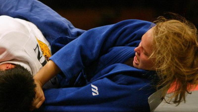 Judo-ul bate medicamentele pentru urechi