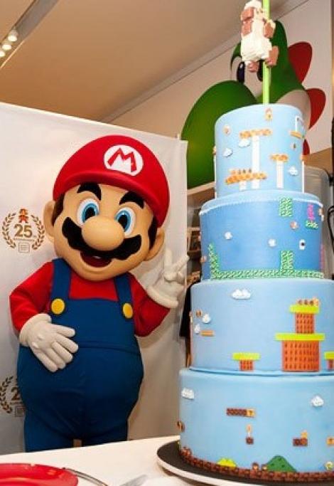 Super Mario a sarbatorit cu parinti si copii varsta de 25 de ani!