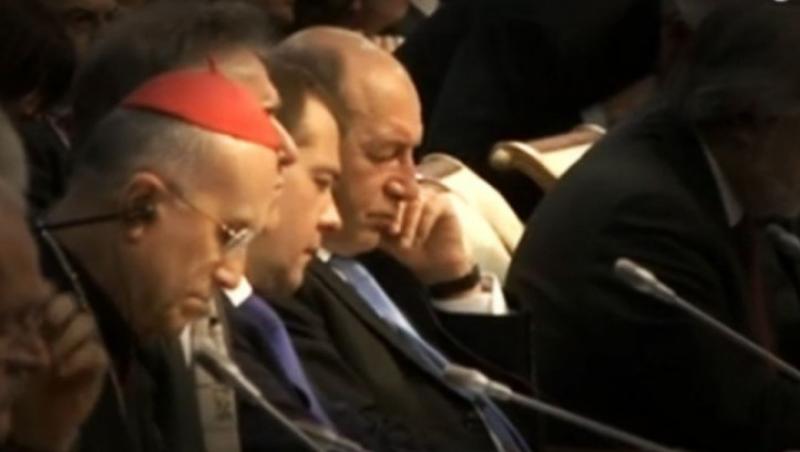 Traian Basescu a motait la Summit-ul OSCE