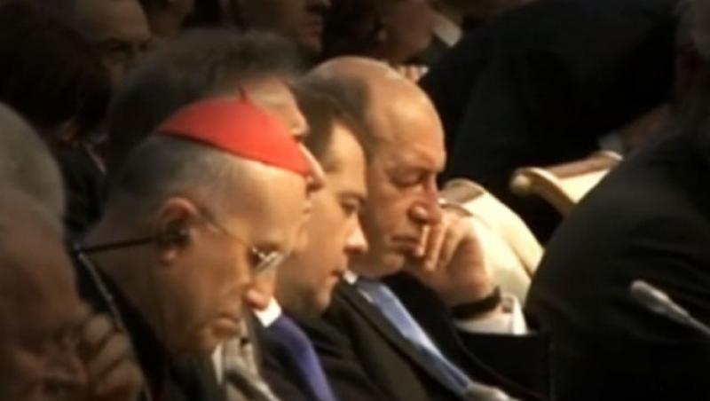 Traian Basescu a motait la Summit-ul OSCE