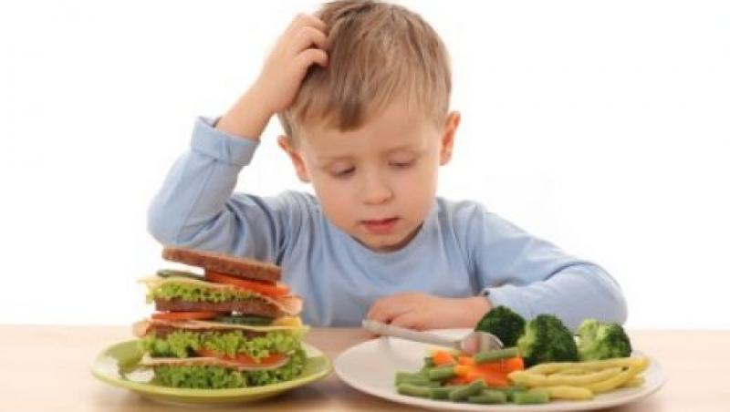 Top 10 alimente esentiale pentru copil
