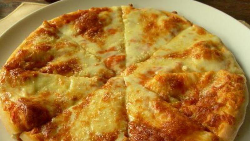 VIDEO! Reteta: Pizza quatro formaggi