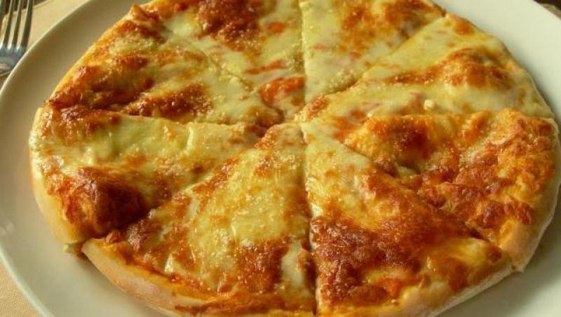 VIDEO! Reteta: Pizza quatro formaggi