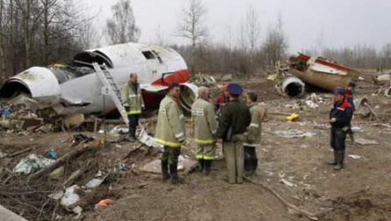 Anchetator: 12 factori au cauzat prabusirea avionului prezidential polonez la Smolensk