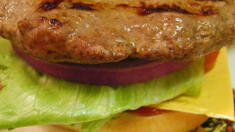 VIDEO! Reteta: hamburger a la Nicolai