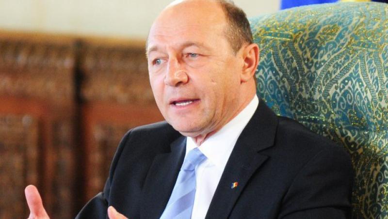 Basescu: Datorita jocului politic, suntem sub riscul de impinge tara in derapaj