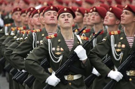 Rusia va investi 650 de miliarde de dolari pentru modernizarea armatei