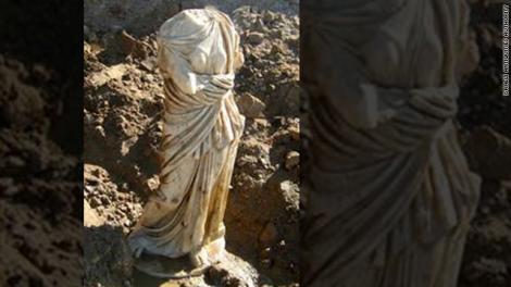 Statuie veche de 2.000 de ani, descoperita in Israel dupa o furtuna puternica