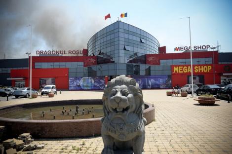 Razie de amploare la complexul comercial Dragonul Rosu din Capitala
