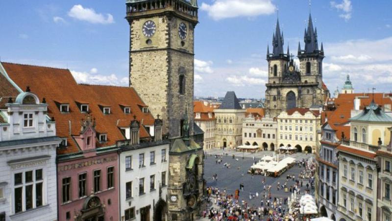 Mastile si mascatii din Humor colinda la Praga
