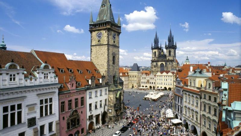 Mastile si mascatii din Humor colinda la Praga