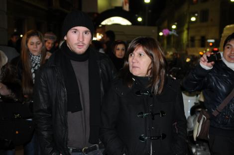 FOTO! Lionel Messi, la shopping cu mama