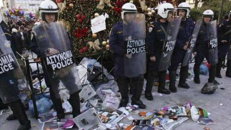 O noua zi de greva generala in Grecia. Fortele de ordine sunt in stare de alerta