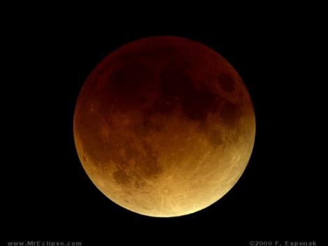 Eclipsa totala de Luna, vizibila si in Romania