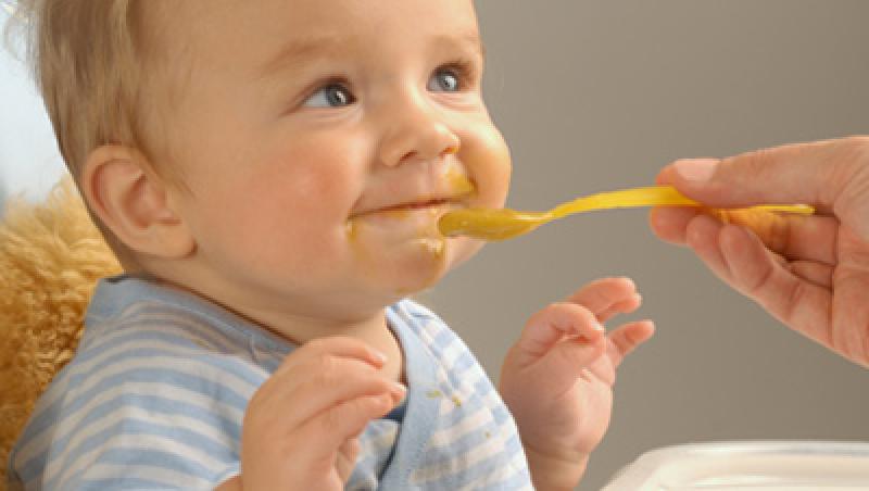 VIDEO! Alimentatia bebelusului - intre sfaturi bune si greseli