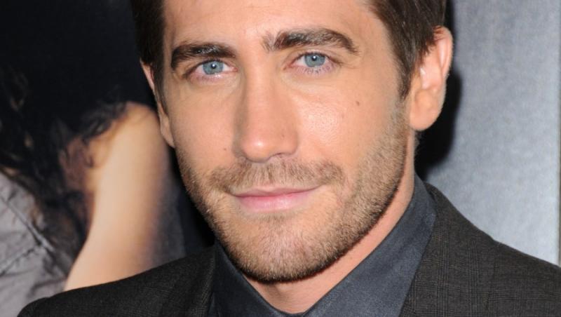 Jake Gyllenhaal i-a cumparat iubitei sale o chitara in valoare de 11.000 de dolari