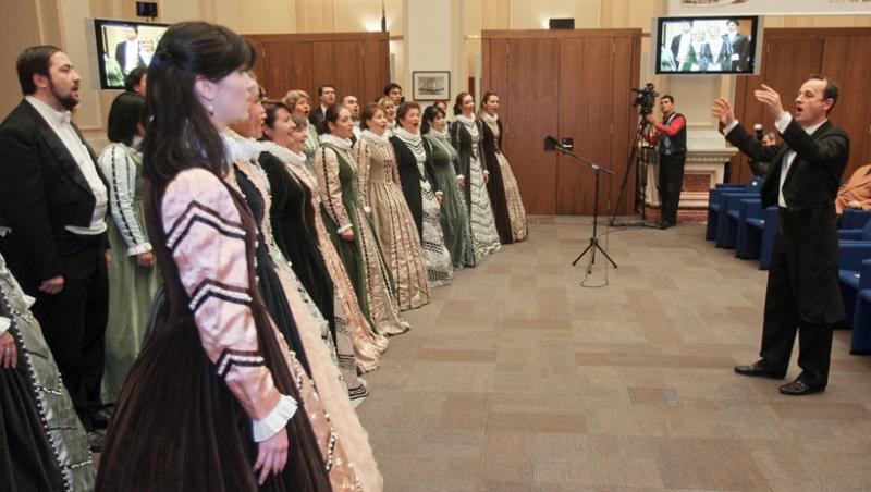 Corul Madrigal sustine un concert de Craciun la Catedrala Sf. Iosif