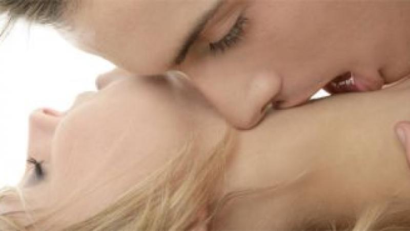 Ghidul sarutului perfect in pasi simpli si tandri
