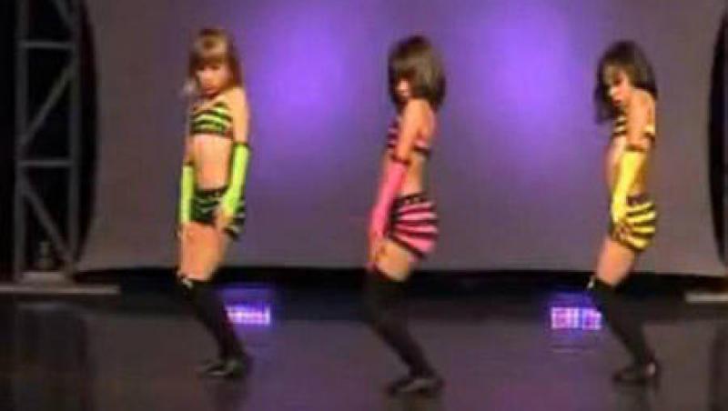 VIDEO! Milioane de internauti indragostiti de dansul a trei fetite de 7 ani!