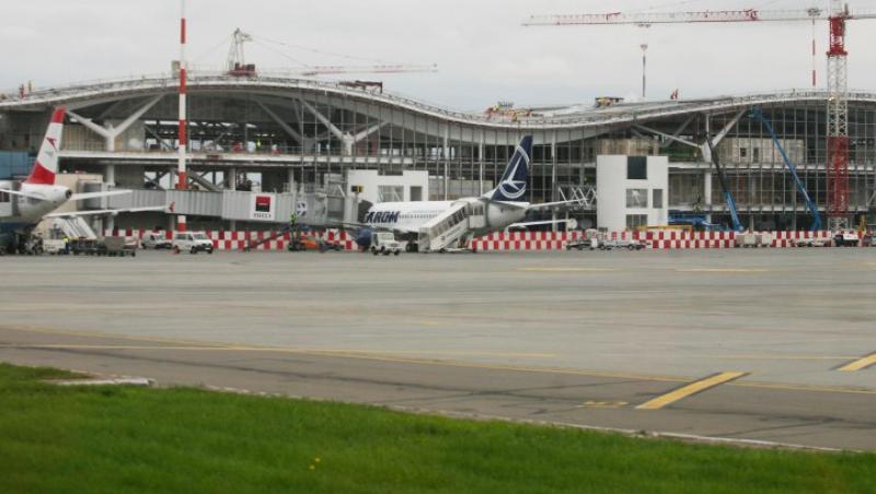 Aterizare de urgenta pe Aeroportul Otopeni, pentru a acorda ingrijiri medicale unei femei