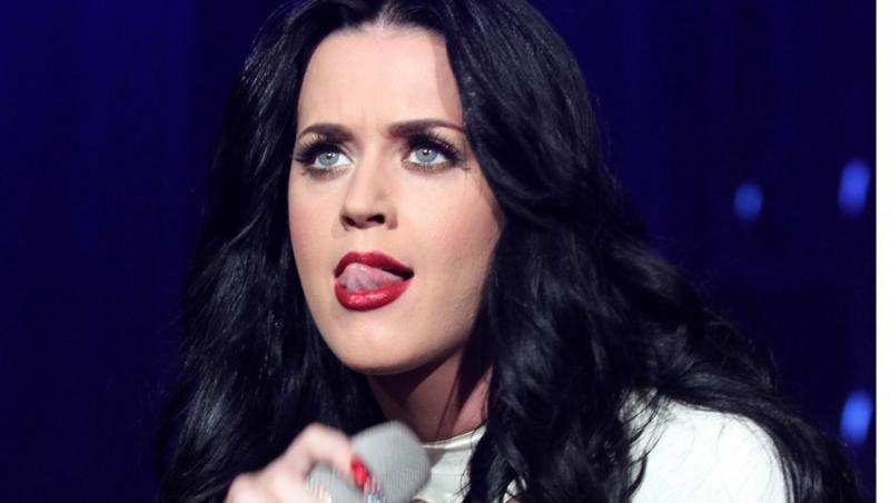 Katy Perry stie trucuri magice in dormitor