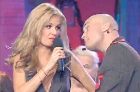 VIDEO! Mihai Bendeac in duet cu Andreea Banica la "In Puii Mei"